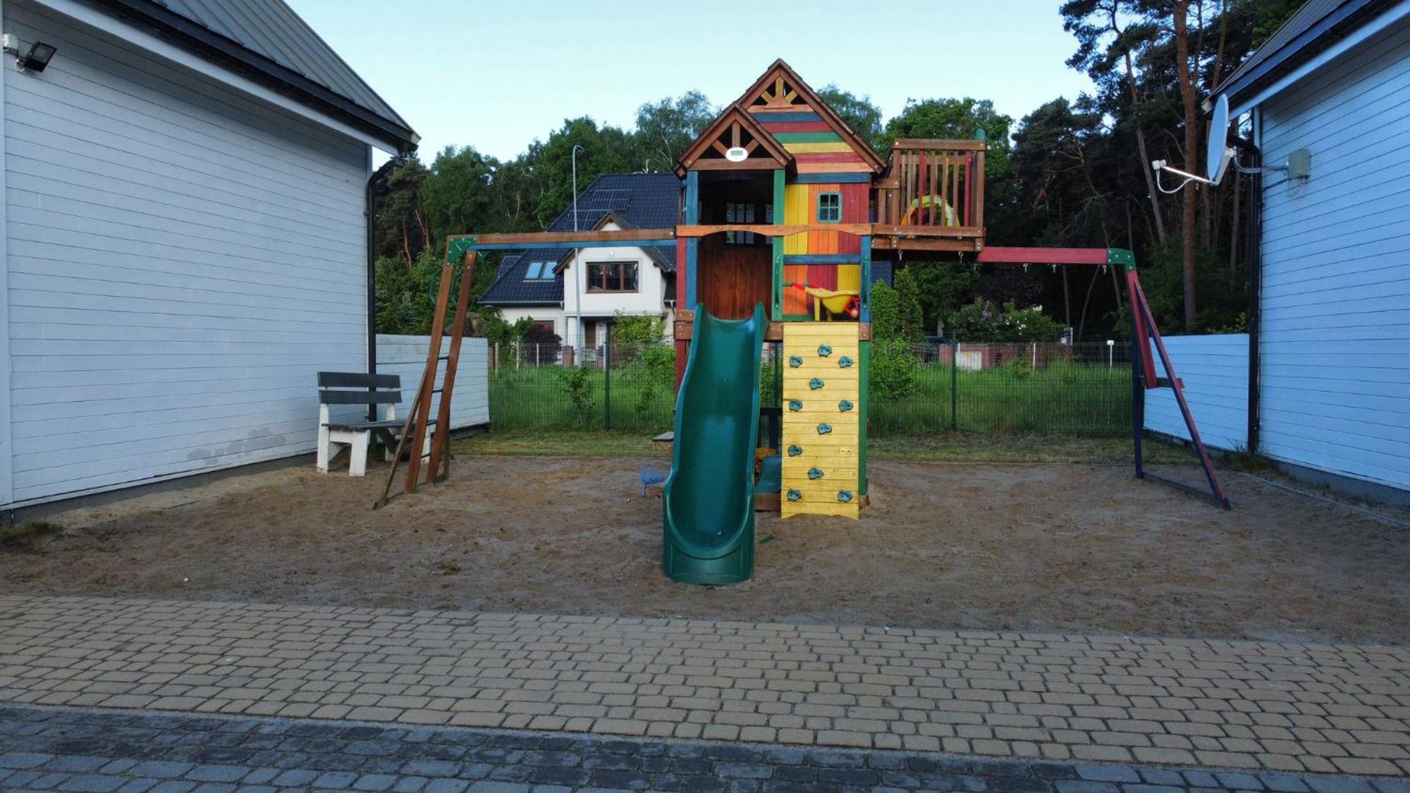 Tuna Dziwnów Exteriér fotografie